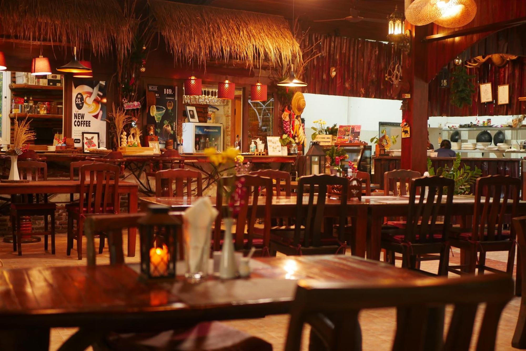 Hotel Big Elk Steak House Trat Exterior foto